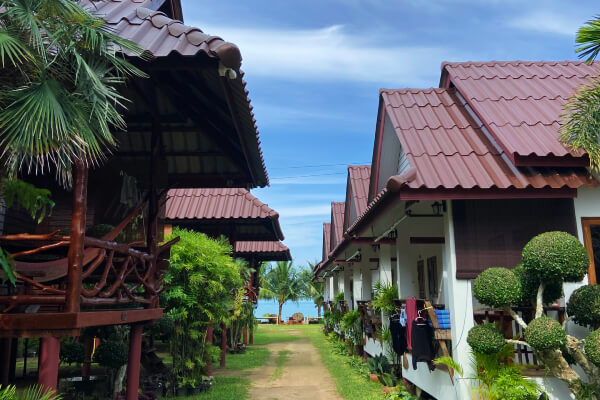 malibu beach bungalows accommodation